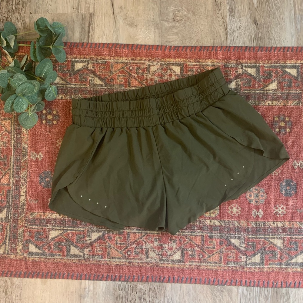 Zella Olive Green Shorts Women’s Size M